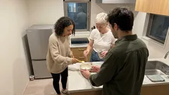 台所で黒い影を見たら：重曹×砂糖（ピーナッツバター）ベイトの作り方と、効かせる置き方・掃除の急所